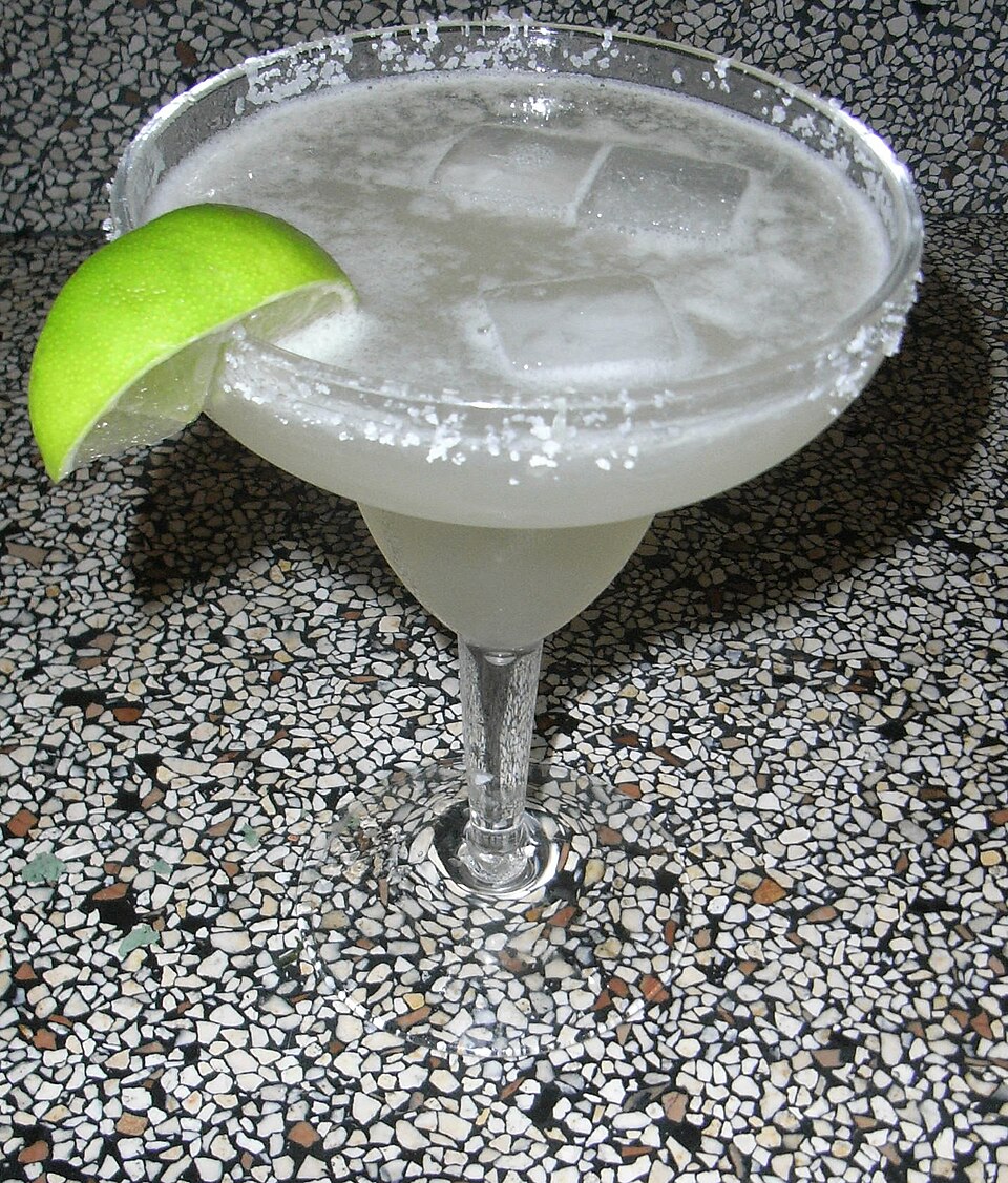 IBA Margarita: 50 ml Tequila, 20 ml Triple Sec, 15 ml Lime Juice